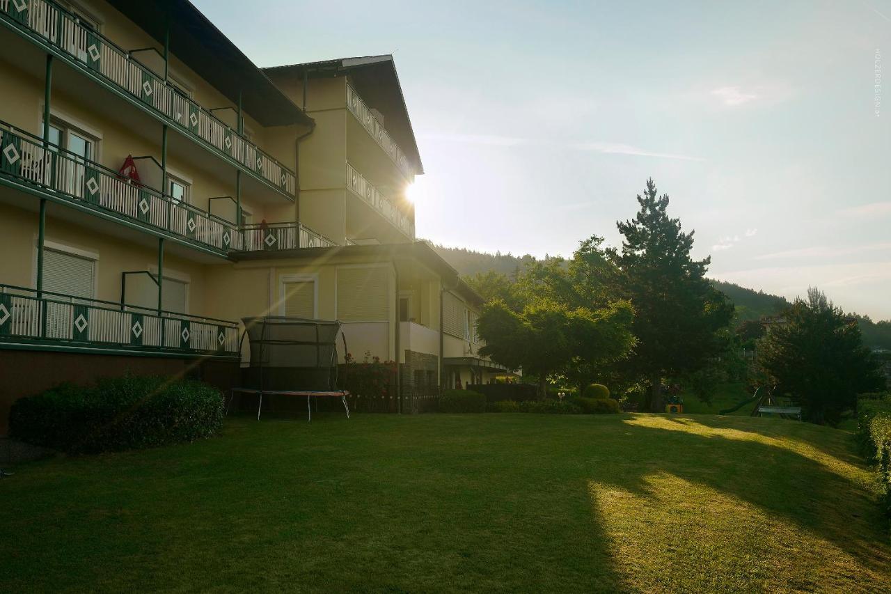 Appartementhotel Karawankenblick Pörtschach am Wörthersee Eksteriør billede